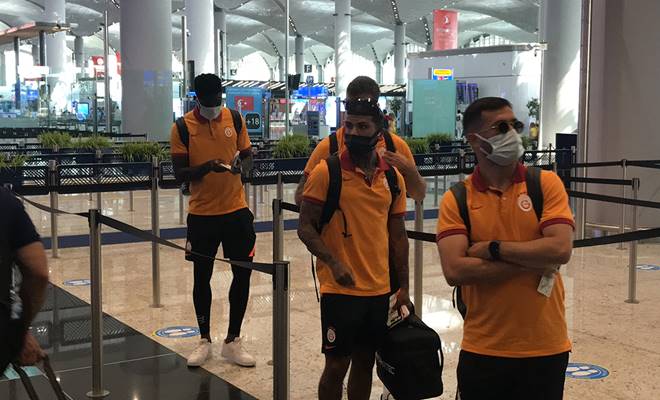 Galatasaray, Olimpiakos ile oynanacak özel maç için gittiği Yunanistan’da PCR