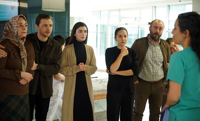 Show TV’nin Ay Yapım imzalı ilgiyle izlenen dizisi ‘Baba’nın dün