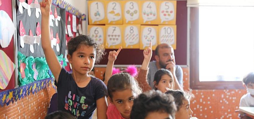 Didim Belediyesi tarafından ilçe genelinde bulunan ilk ve ortaokullara yönelik