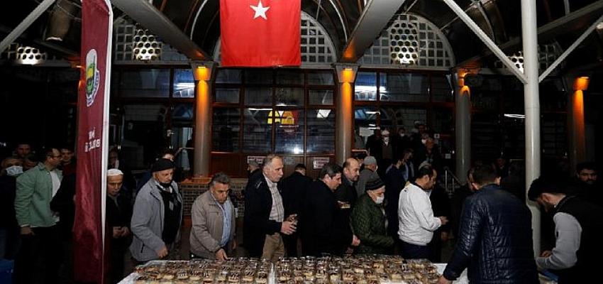 İnegöl Belediyesi, 11 ayın Sultanı Ramazan-ı Şerif’i şehrin dört bir