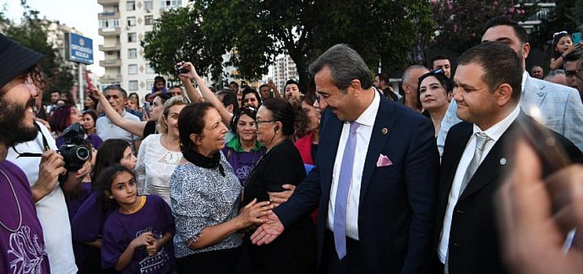 Çukurova Belediyesi’nce bu yıl ilki gerçekleştirilen Jakaranda Kültür Sanat Festivali’nin