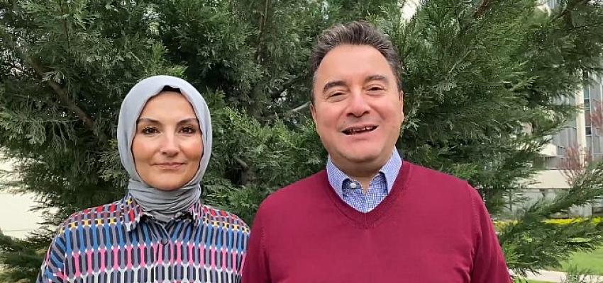 DEVA Partisi Genel Başkanı Ali Babacan ve eşi Zeynep Babacan,