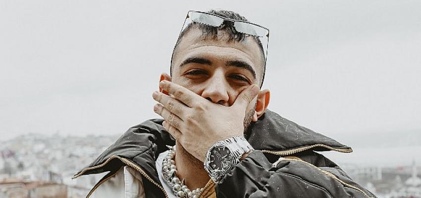 Asil Slang, üretimlerine hız kesmeden devam ediyor. 13 Mayıs'ta Sony