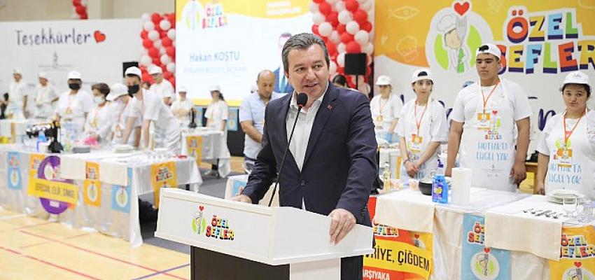 Özel eğitim sınıflarında okuyan engelli öğrenciler yemek pişirdi, lezzeti damaklarda