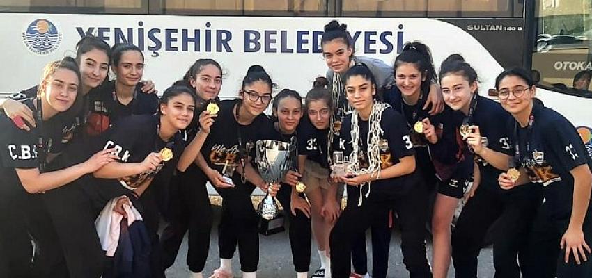 Başkan Özyiğit, “Bu başarı tesadüf değil” Çukurova Basketbol Kulübü (ÇBK)
