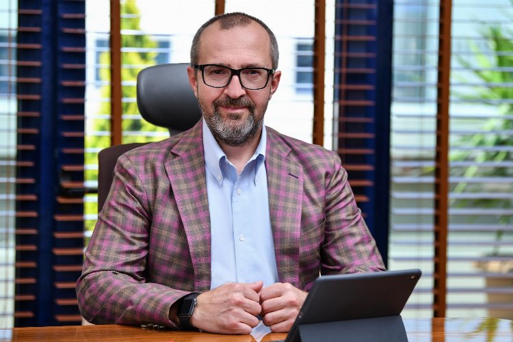 Bizim Toptan, çoklu kanal stratejisi, güçlü dijital altyapısı ve esnaf