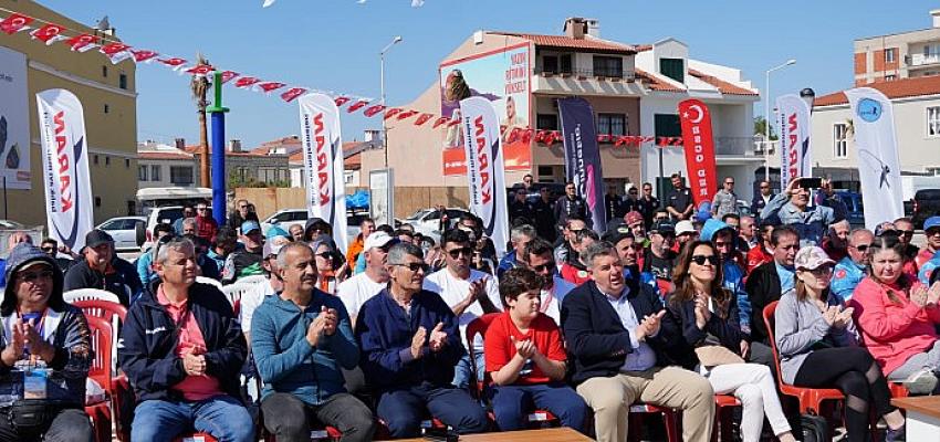 Bu yıl 3’sü düzenlenen Surf-Casting Turnuvası’nda kıyı balıkçılığın usta isimleri