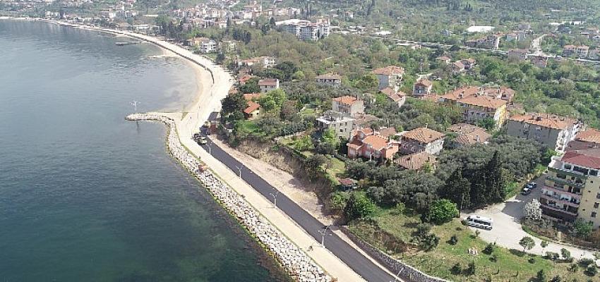 Büyükşehir tarafından Karamürsel Altınkemer ile Ereğli sahilini birleştirecek çalışmada asfalt