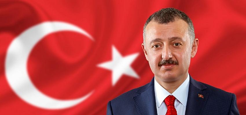 Başkan Tahir Büyükakın tüm gençlerin 19 Mayıs Atatürk’ü Anma Gençlik