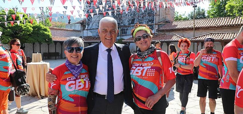 16’ncısı düzenlenen Gökova Bisiklet Turunun startını Muğla Büyükşehir Belediye Başkanı