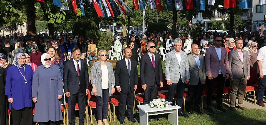 İki yıl aradan sonra tekrar KO-MEK ilçe sergileri ile kursiyerler,