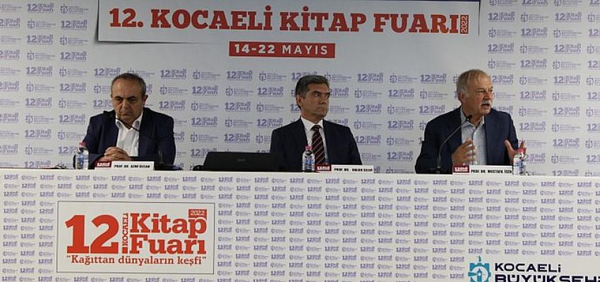 “Türkiye’de Ansiklopedi Geleneği ve Kocaeli Ansiklopedisi” panelde konuşan Prof. Dr.