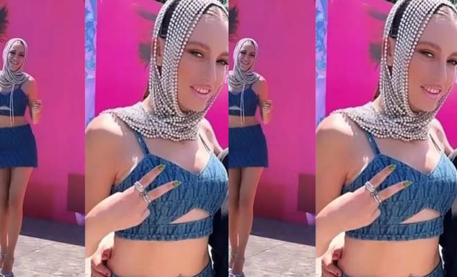 Oyuncu Serenay Sarıkaya, reklam yüzü olduğu jean markasının lansmanına katıldı.
