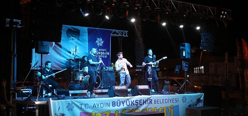 Aydın Büyükşehir Belediyesi Konservatuvarı, Yaz Konserleri’ni tüm coşkusuyla sürdürüyor. Birbirinden