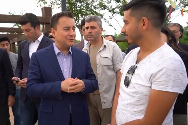 Ankara'da vatandaşlarla bir araya gelen DEVA Partisi Genel Başkanı Ali
