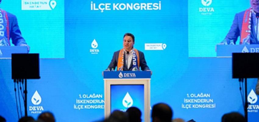 DEVA Partisi Genel Başkanı Ali Babacan, partisinin İskenderun İlçe Kongresi’nde