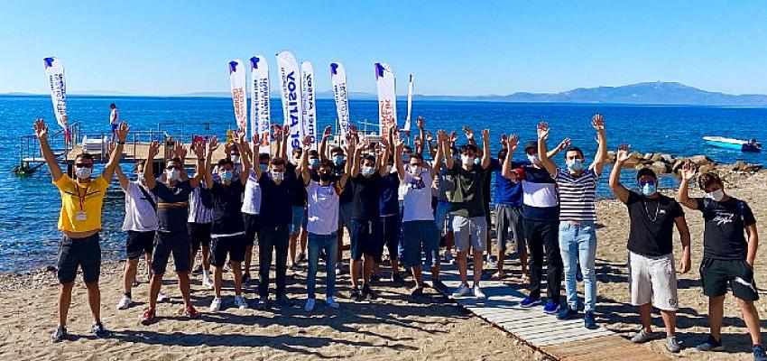 “Başarılı Öğrencilerimize Tatil Bizden” diyen Zeytinburnu Gençlik Merkezi, ilçede eğitim