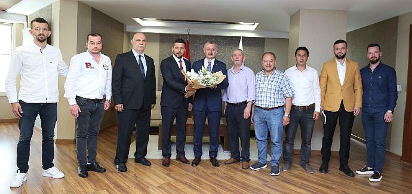 ‘’Vatandaşlarımızla bir araya geldiğimizde bize duyulan güveni hissediyoruz” diyen Başkan