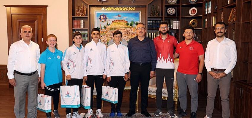 Nevşehir Belediye Başkanı Dr. Mehmet Savran, Atletiz ve Güreş Türkiye