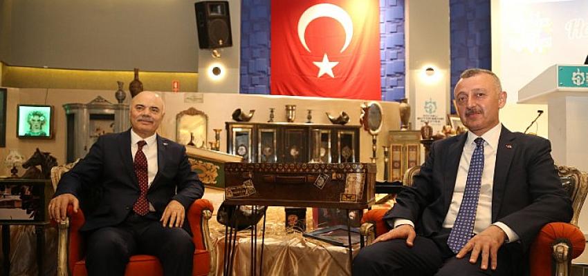 KO-MEK Başiskele ilçe sergisi ziyaretçilerin yoğun ilgisi eşliğinde açıldı. El