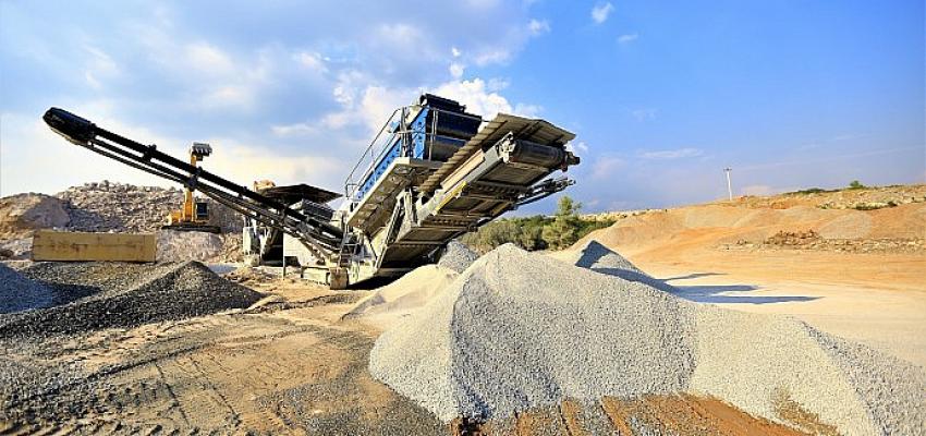 Muğla Büyükşehir Belediyesi, bünyesinde kurduğu mobil konkasör şantiyesiyle yaklaşık 259