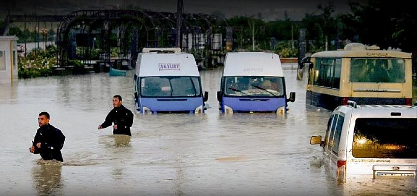 Ankara'da yaşanan yoğun yağış ve sel baskını sonrası yaşanan felaketin