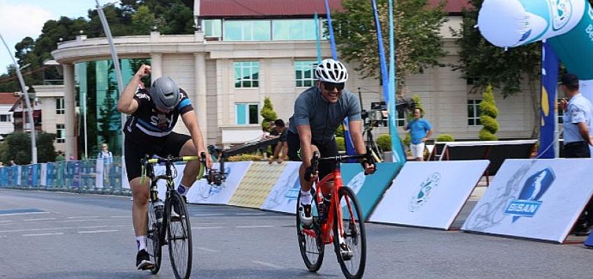Dünyaca ünlü yol bisiklet yarışı serilerinden Turkcell GranFondo İstanbul heyecanı
