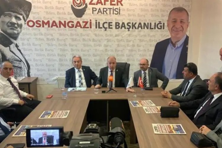 Zafer Partisi Genel Başkanı Ümit Özdağ, partisinin il kongresi için