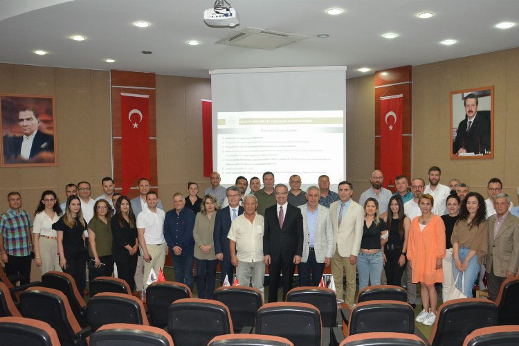 Manisa'ya bağlı Salihli TSO'da düzenlenen Yatırım Teşvikleri Bilgilendirme Toplantısı'nda Teşvik