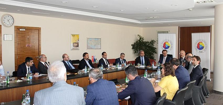 TÜRKÇİMENTO YÖNETİM KURULU BAŞKANI FATİH YÜCELİK, TOBB T. ÇİMENTO VE