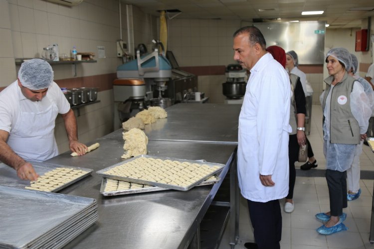 Kurban Bayramı öncesi Bursa'da görevli kontrolör görevlileri tarafından, diğer işletmelerin