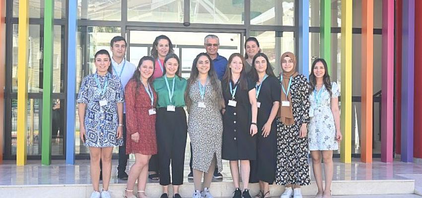 Eğitime yaptığı yatırımlarla adından sıkça söz ettiren Kemer Belediyesi, Kemer