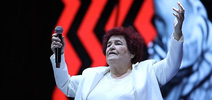 “İstanbul Çok Büyük, Sen Bi’de İstanbul’un Festivalini Gör!” sloganıyla şehrin