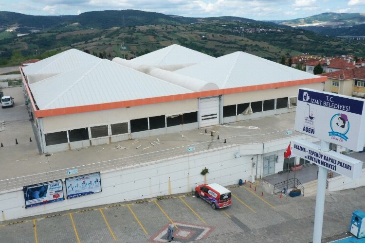 Kocaeli'nin İzmit ilçesinde önceki dönemde yapılan ve yoğun kar yağışı