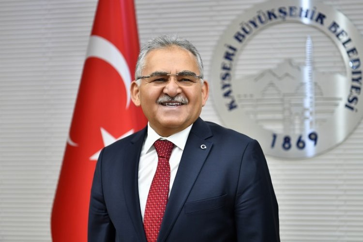Kayseri Büyükşehir Belediye Başkanı Dr. Memduh Büyükkılıç, tüm Kayserilileri 23