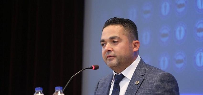 Sağlık-Sen’in yapmış olduğu araştırmalara göre, her dört sağlık çalışanından biri,