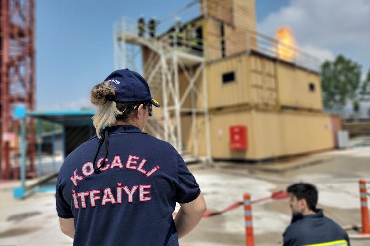 Kocaeli Büyükşehir Belediyesi, Yalkim Organize Sanayi Bölgesi İtfaiyesi personeline mesleki