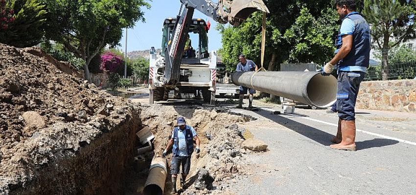 Muğla Büyükşehir Belediyesi Bodrum’un Akyarlar Mahallesi Kemer mevkiinde başlattığı içme