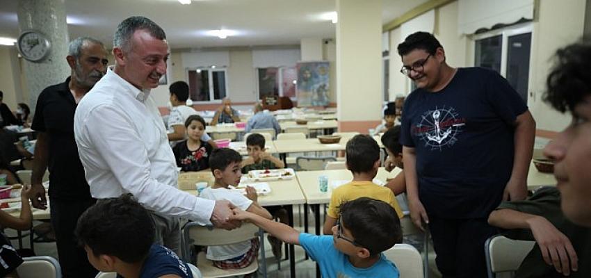 Başkan Büyükakın, Derince’de yer alan İmam Hüseyin Cem Evi’nde Muharrem