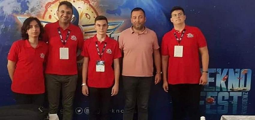 Gölcük Belediyesi’nin desteği ile Gölcük Fen Lisesi öğrencileri tarafından hazırlanan