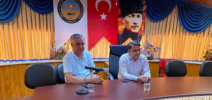 İçişleri Bakanlığı ve Ticaret Bakanlığı'nca yayınlanan genelgeye göre berber, kuaför