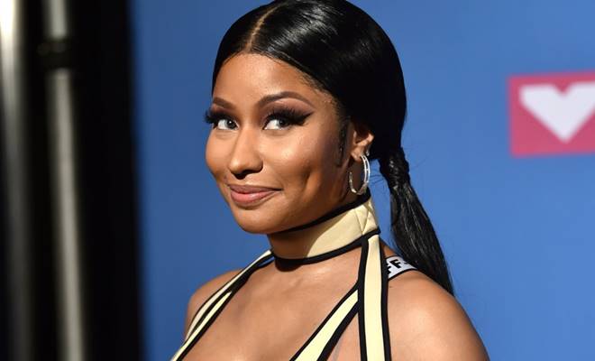 ABD’li şarkıcı Nicki Minaj, Amsterdam Schiphol havaalanında gözaltına alındı. Amsterdam’da