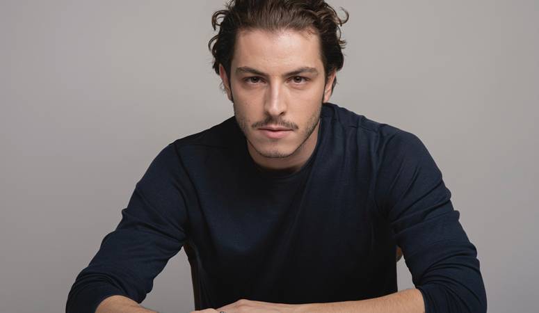Başarılı oyuncu Boran Kuzum, Emmy ödüllü Dan Levy’nin yeni dizisi