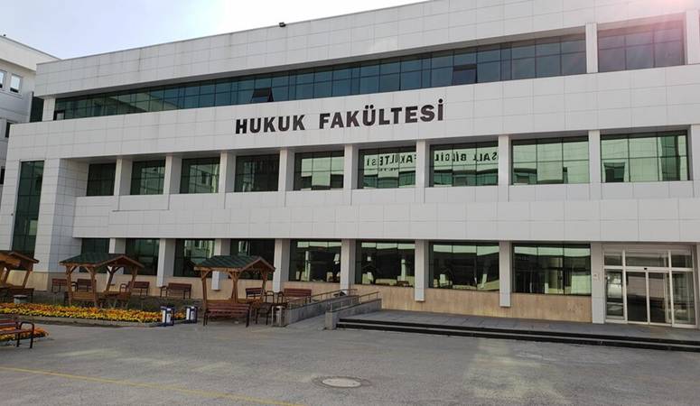 YÖK Başkanı Erol Özvar, 2025-YKS hukuk fakültesi giriş barajının Danıştay